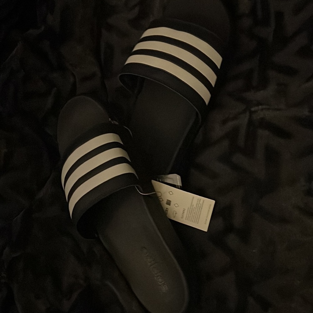 NWT Addias athletic shoes with tags🌸🌸🌸 - Picture 6 of 6